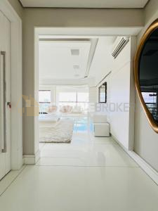 Apartamento para venda com 241m² e 3 suítes em andar alto no Villaggio Panamby - São Paulo SP Apartamento para venda com 241m² e 3 suítes em andar alto no Villaggio Panamby - São Paulo SP