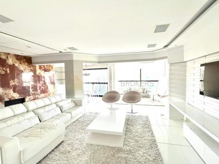 Apartamento para venda com 241m² e 3 suítes em andar alto no Villaggio Panamby - São Paulo SP Apartamento para venda com 241m² e 3 suítes em andar alto no Villaggio Panamby - São Paulo SP